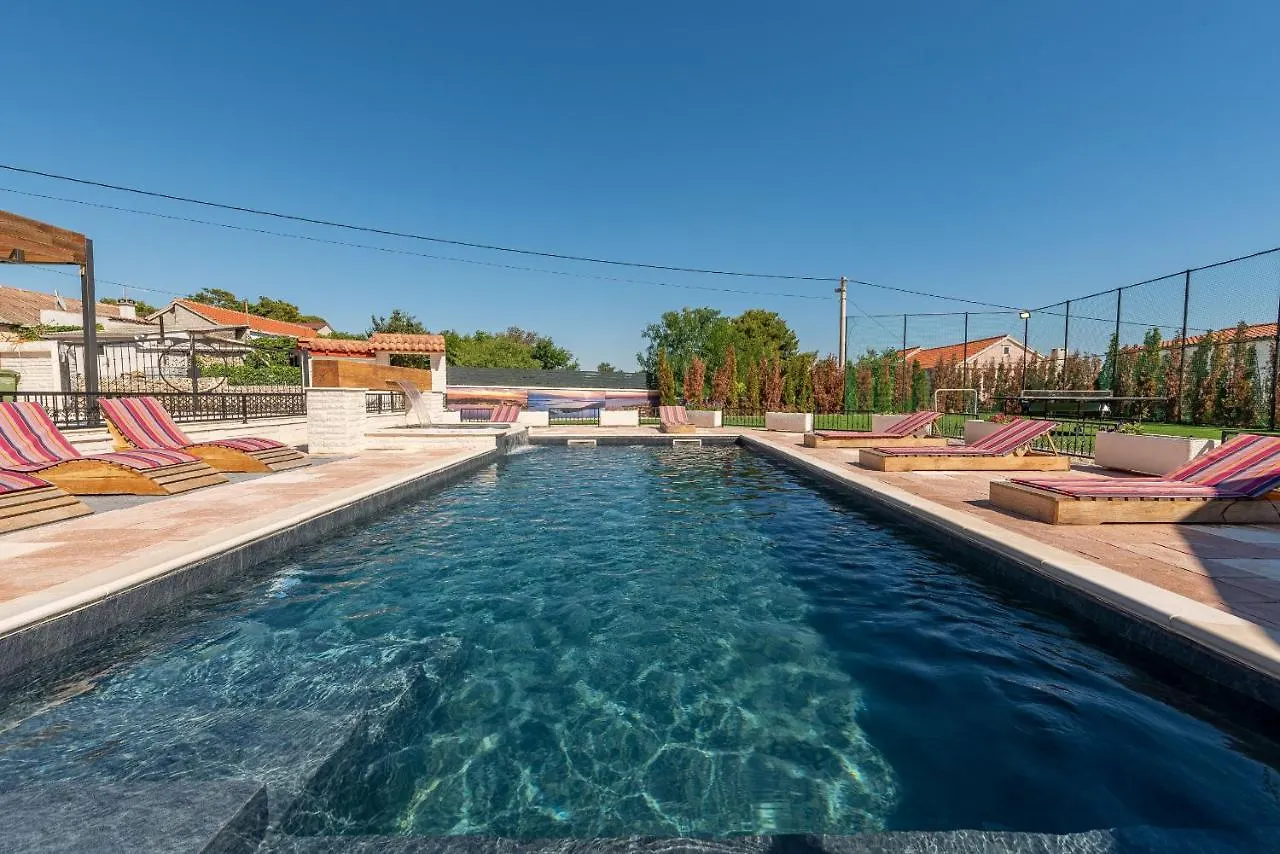 Villa Frenky Zadarvillas Vir