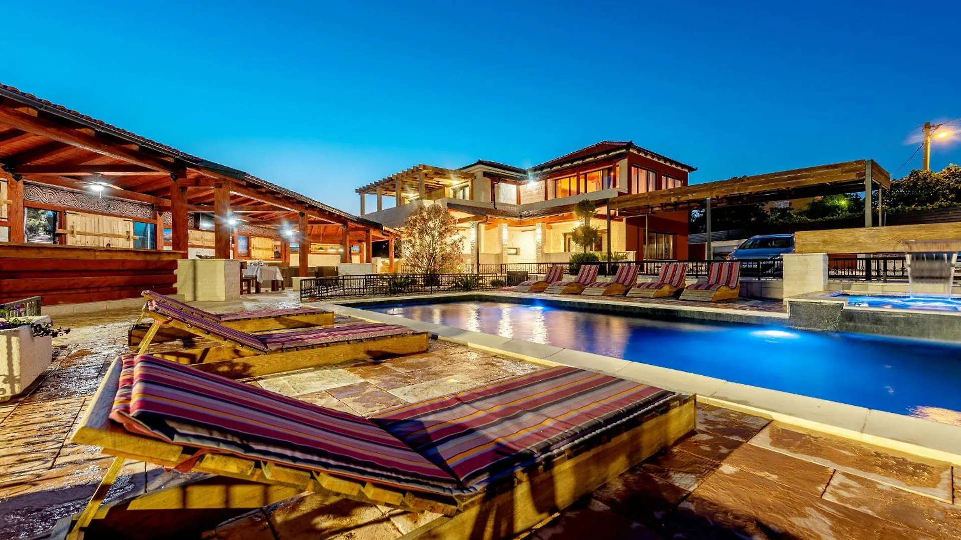 Villa Frenky Zadarvillas Vir